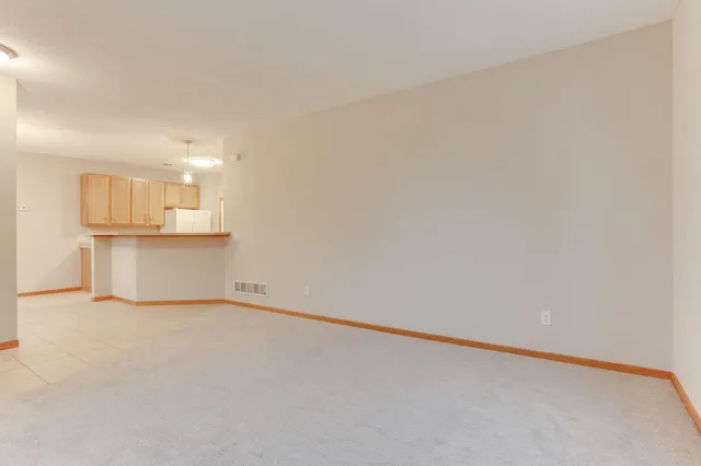 $2,195 | 18171 70th Avenue North, Maple Grove, MN 55311