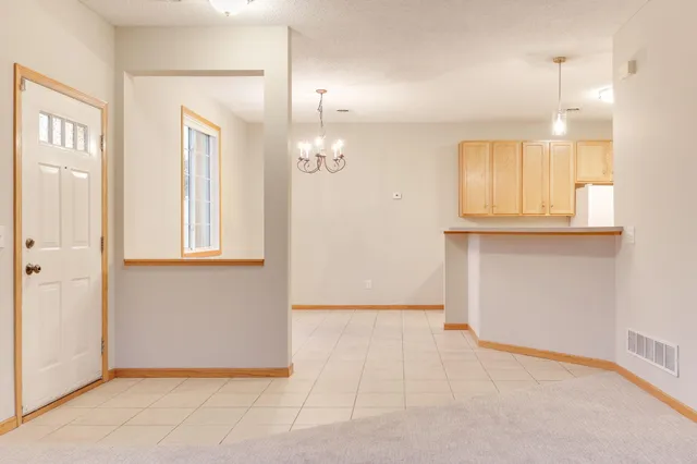 $2,195 | 18171 70th Avenue North, Maple Grove, MN 55311