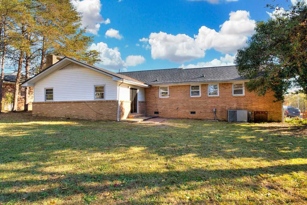 5611 Longview Road Sumter, SC 29154 - Photo 8 of 30
