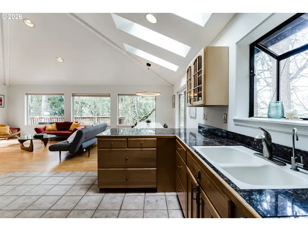 $575,000 | 2736 Kismet Way, Eugene, OR 97405