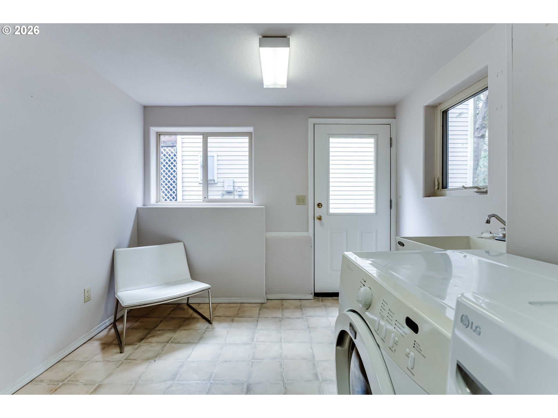 2736 Kismet Way Eugene, OR 97405 - Photo 37 of 48