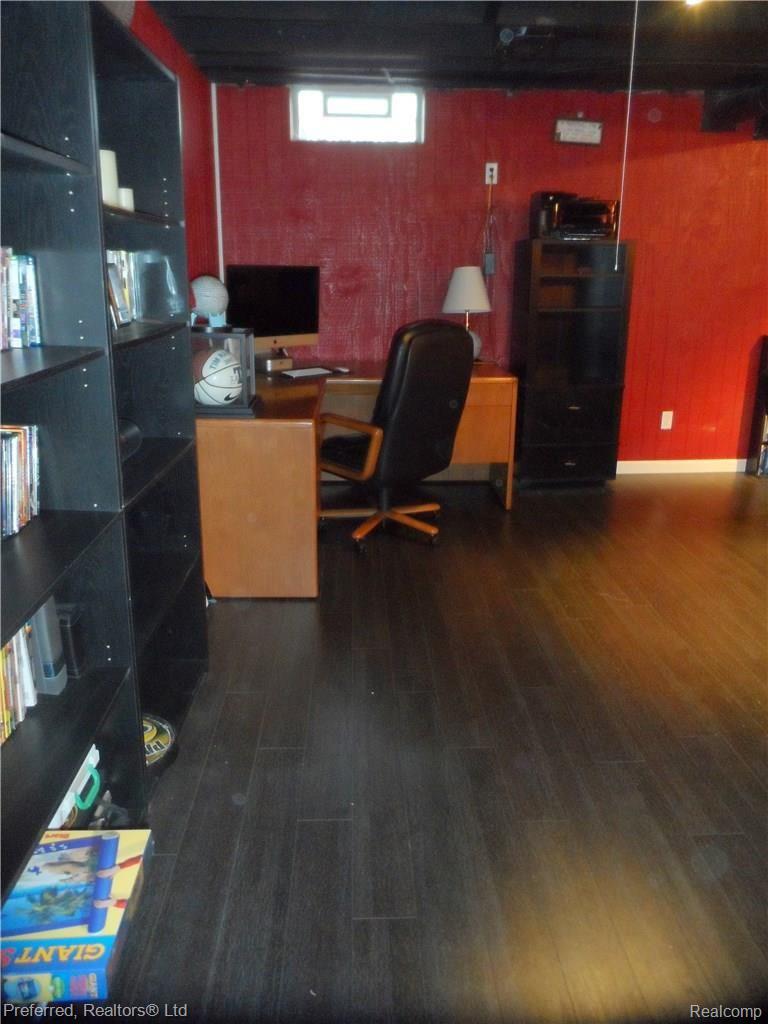 1289 Woodland Springs Drive Howell, MI 48843 - Photo 30 of 39 BASEMENT HOME OFFICE SPACE.