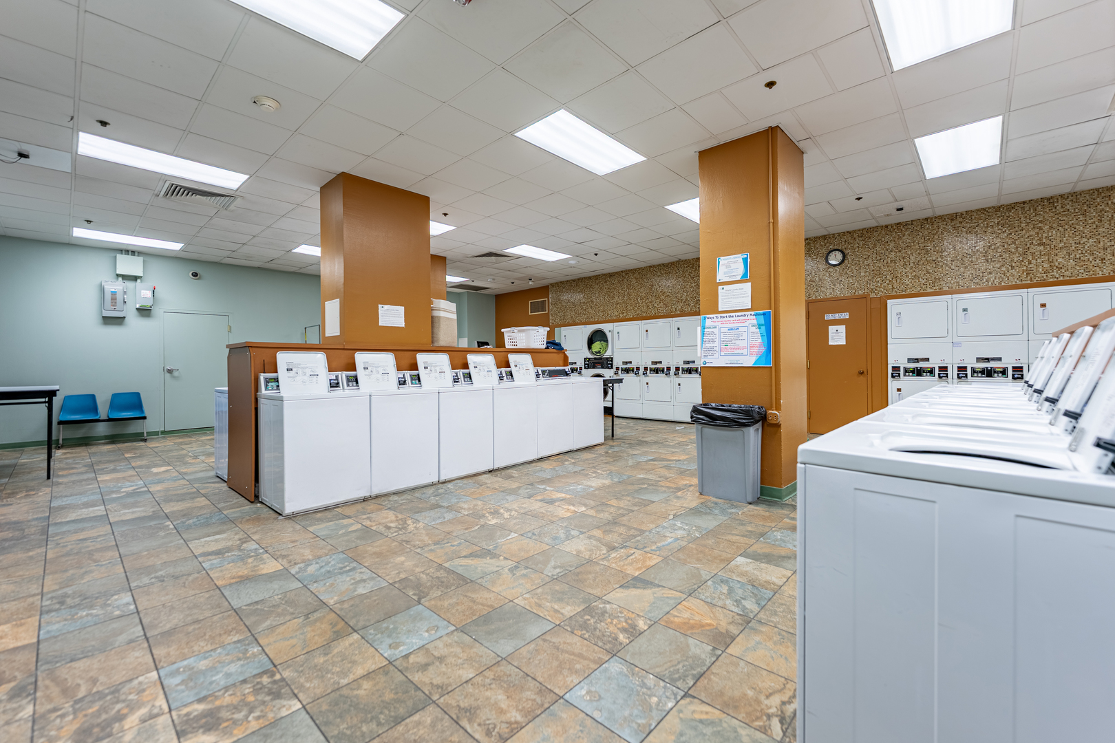 211 East Ohio Street, Unit 2514 Chicago, IL 60611 - Photo 17 of 27