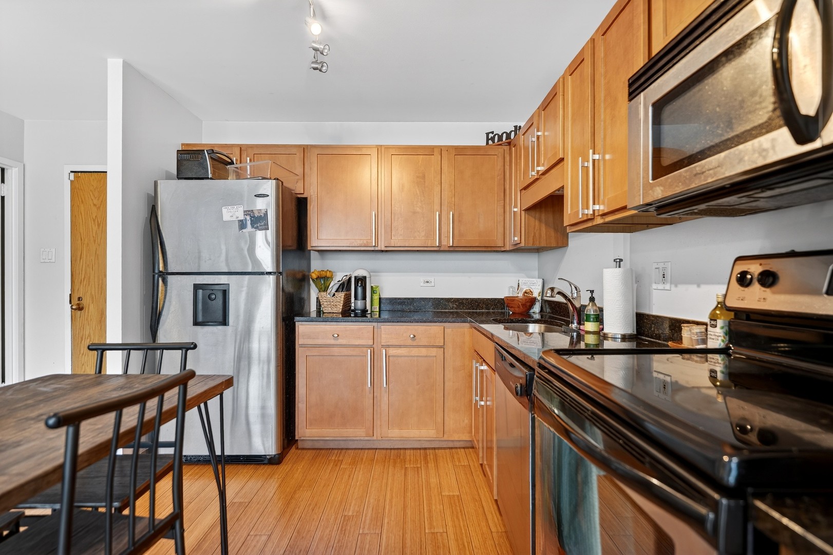 211 East Ohio Street, Unit 2514 Chicago, IL 60611 - Photo 6 of 27