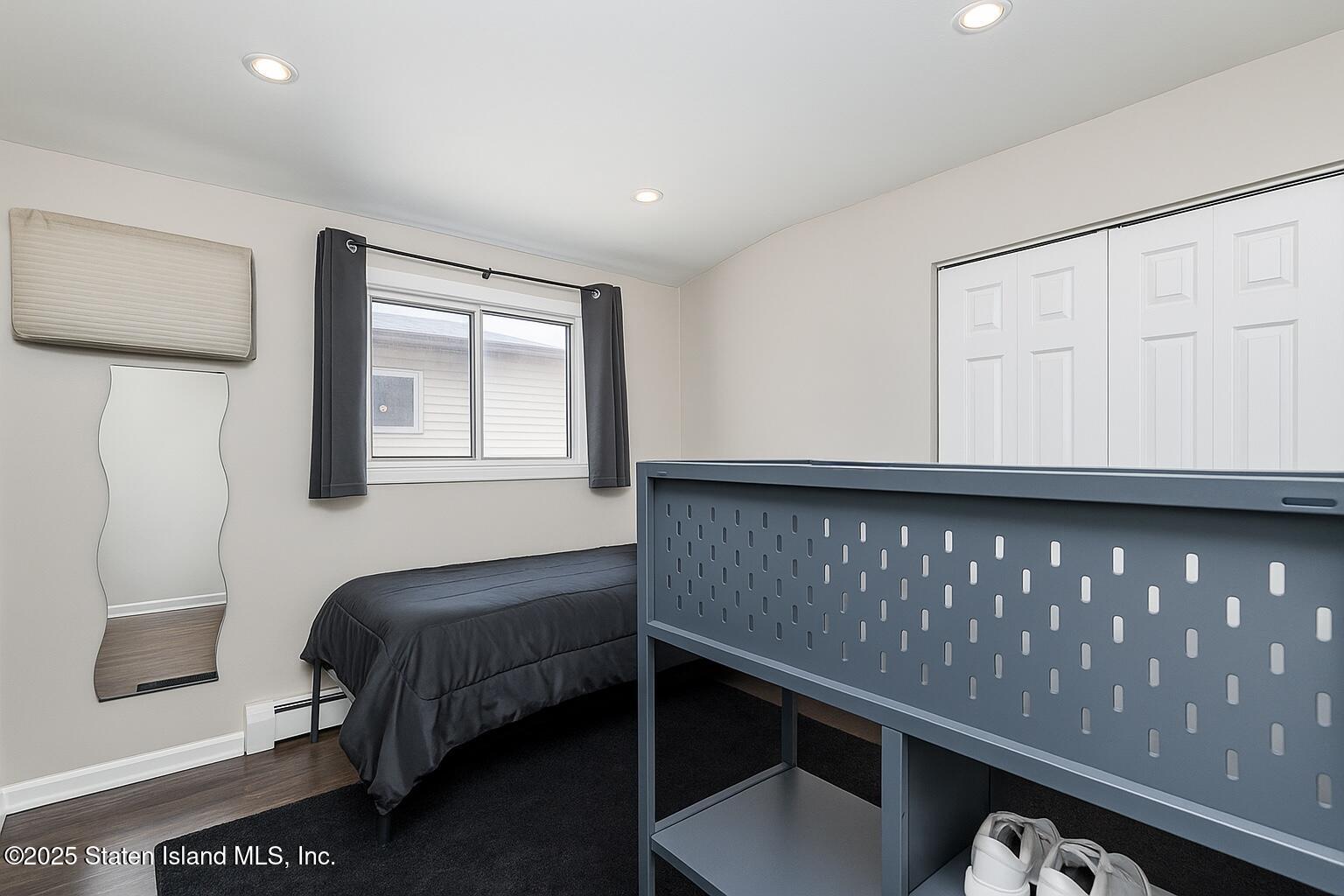 191 Lamberts Lane Staten Island, NY 10314 - Photo 5 of 32 Photo Nov 14 2025, 5 20 04 PM (1)