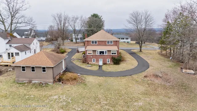 $359,000 | 2236 Highway 385, Coxsackie, NY 12015