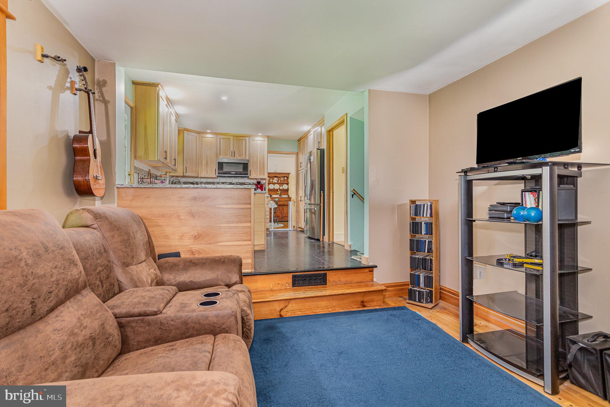 122 Hillymede Road Harrisburg, PA 17111 - Photo 8 of 48 Gallery Image 8