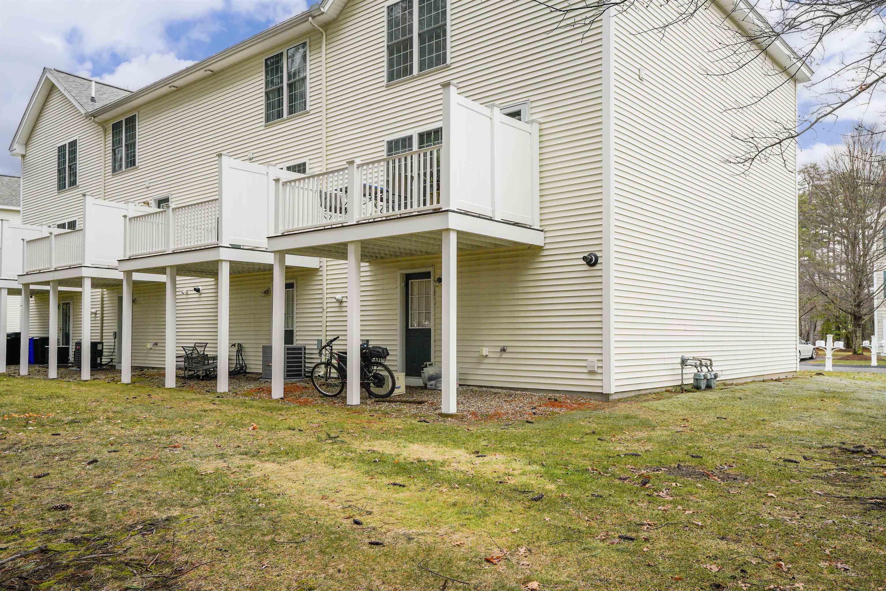 48 Mulberry Street, Unit 4 Concord, NH 03301 - Photo 23 of 24