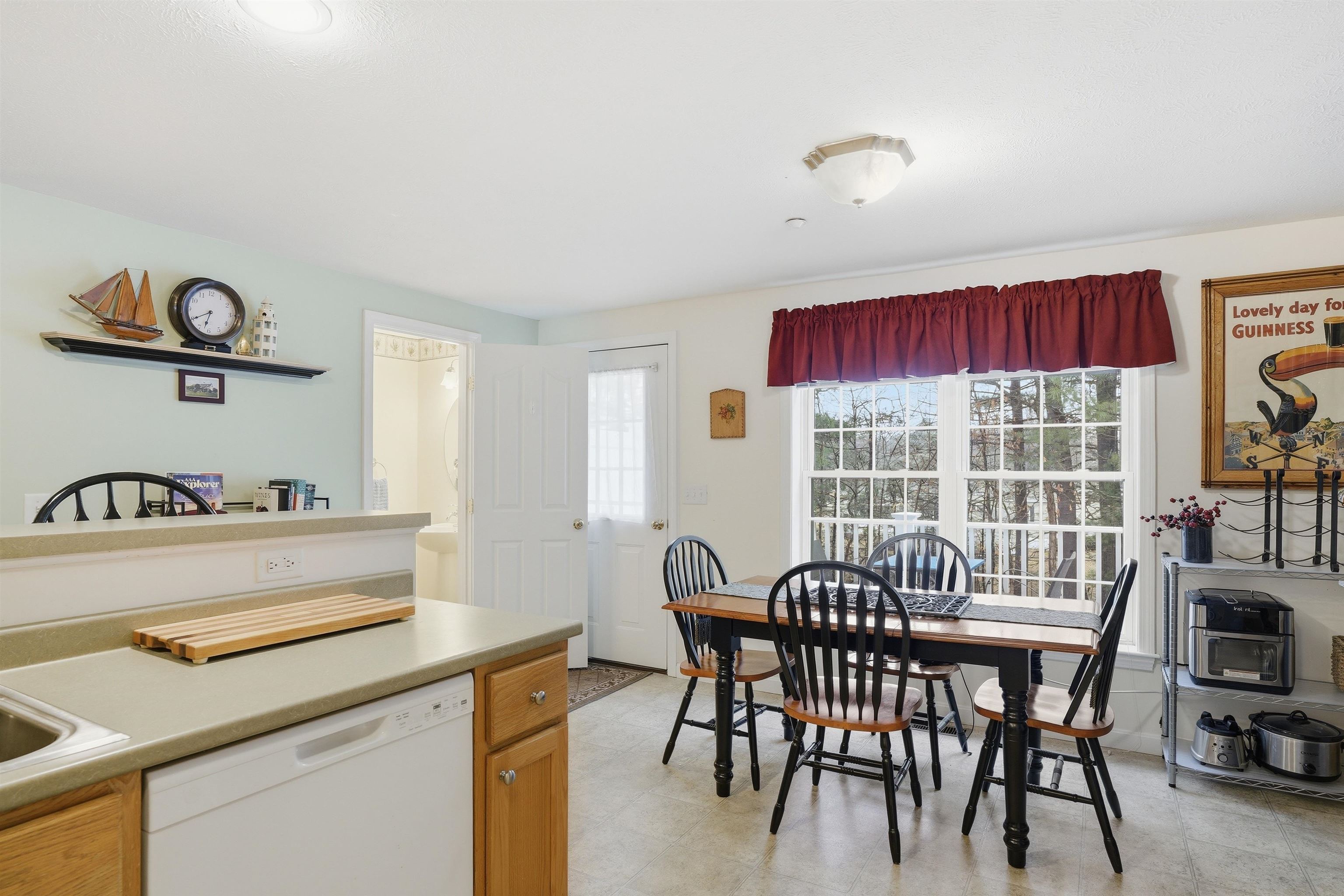 48 Mulberry Street, Unit 4 Concord, NH 03301 - Photo 6 of 24