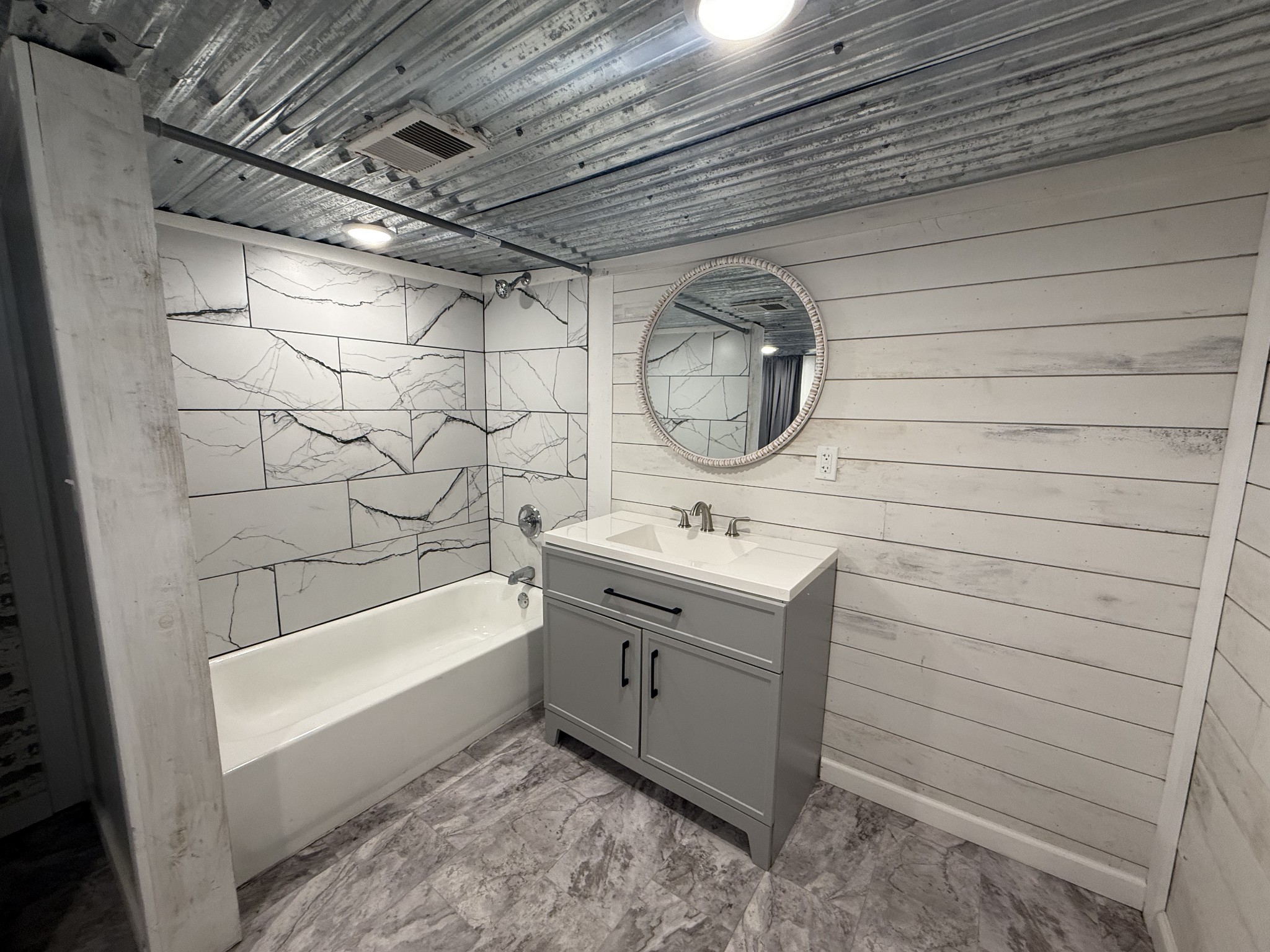 219 Cedar Street Hohenwald, TN 38462 - Photo 12 of 14