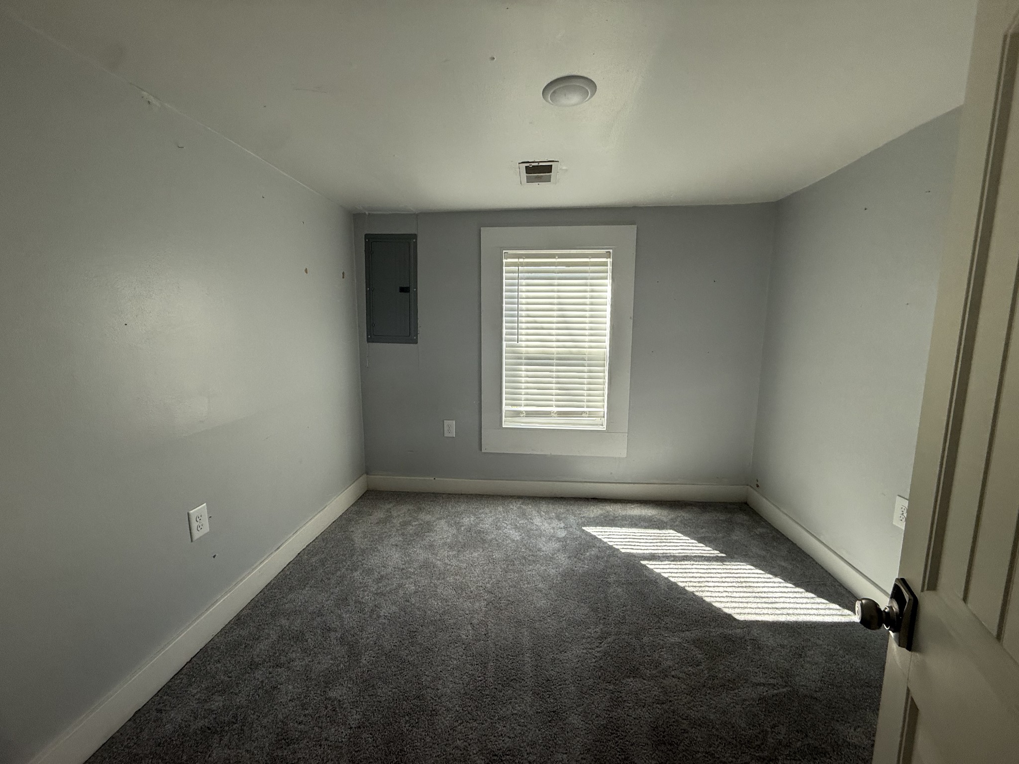 219 Cedar Street Hohenwald, TN 38462 - Photo 9 of 14