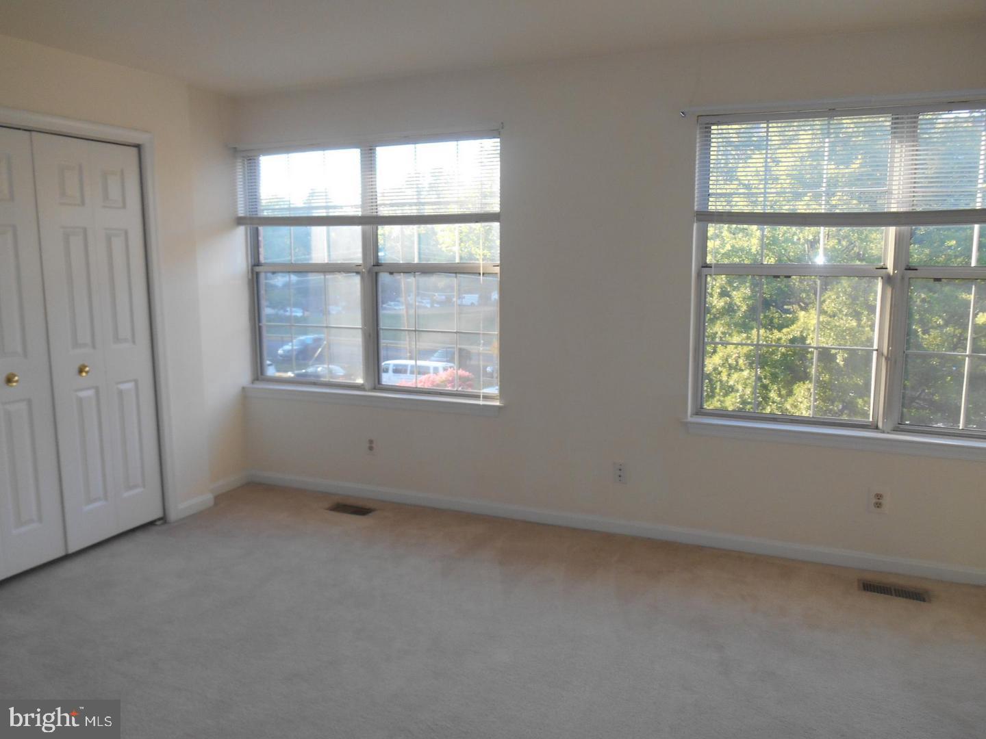 6359 Battlement Way Alexandria, VA 22312 - Photo 13 of 19 an empty room with a window