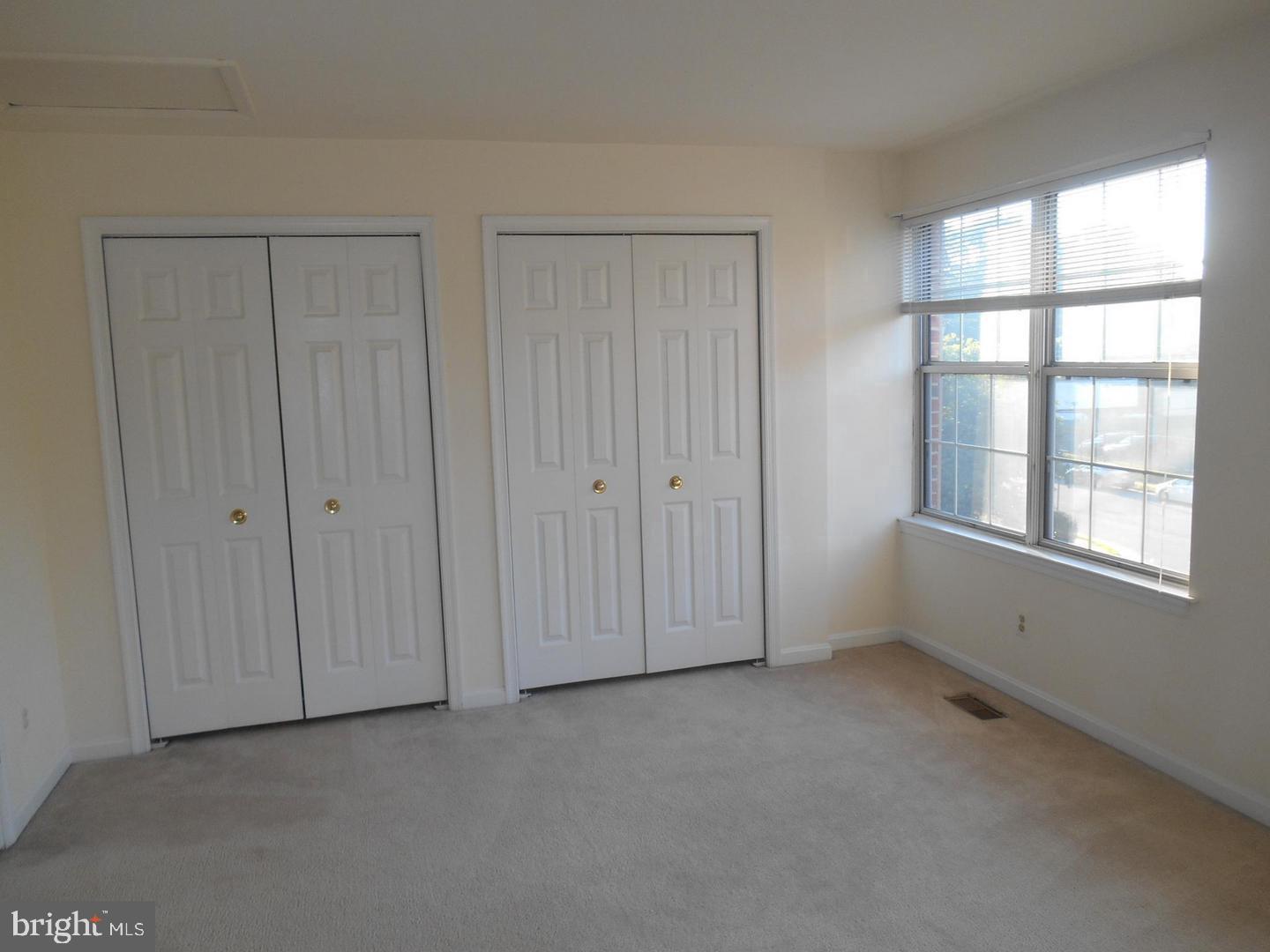 6359 Battlement Way Alexandria, VA 22312 - Photo 14 of 19 a view of an empty room with a window