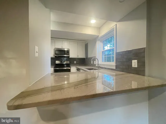 $1,950 | 8719 Jackson Avenue, Manassas, VA 20110