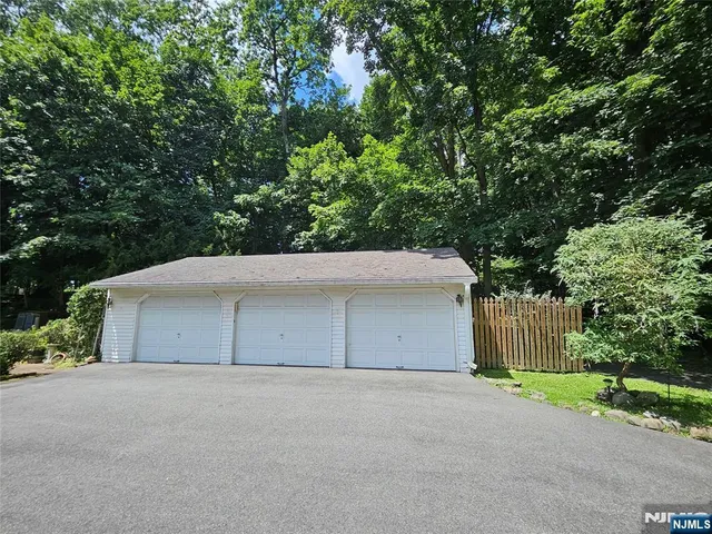 $990,000 | 470 Prospect Street, Glen Rock, NJ 07452