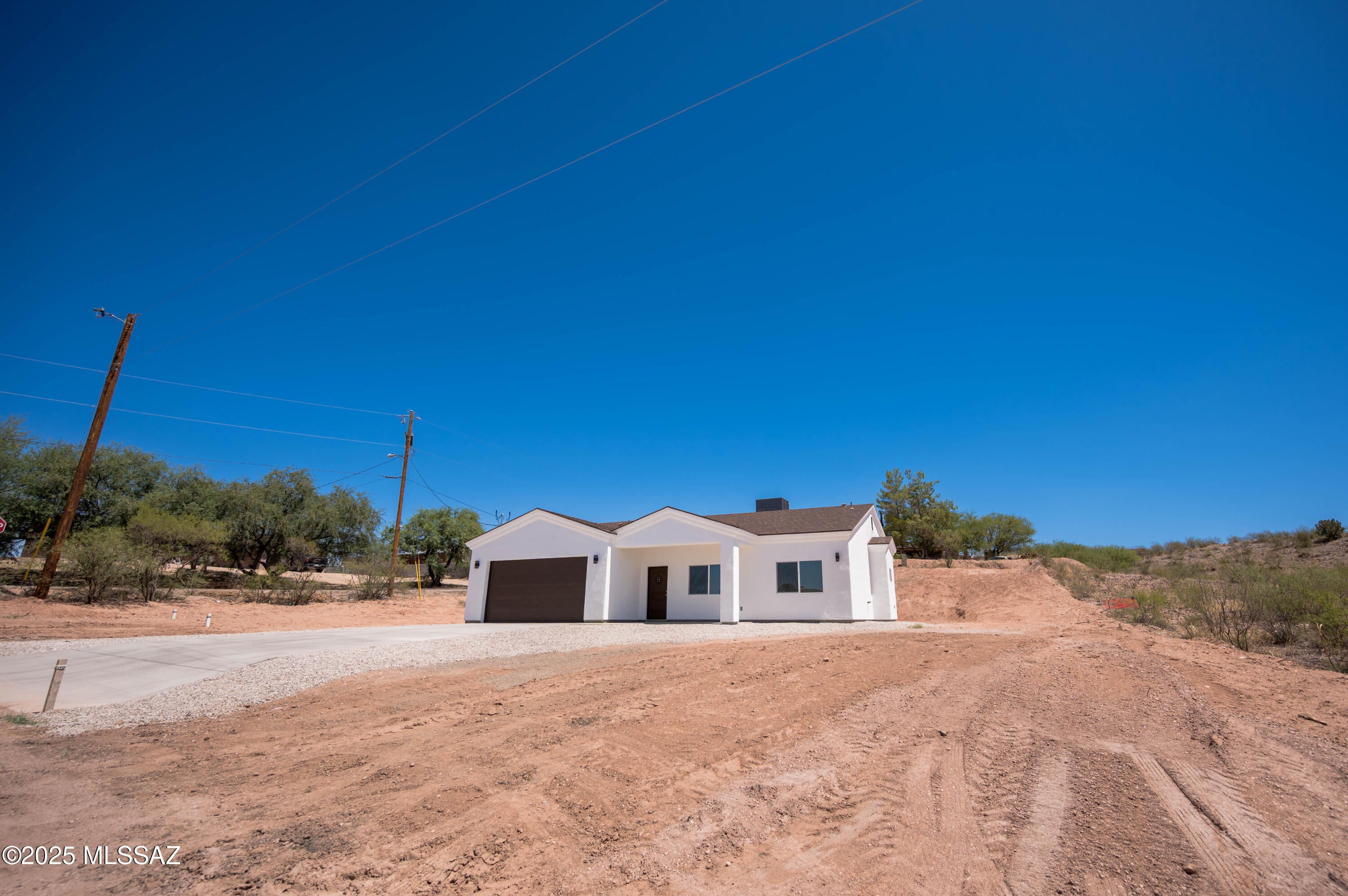 280 Donna Court Rio Rico, AZ 85648 - Photo 3 of 50 a house with a outdoor space