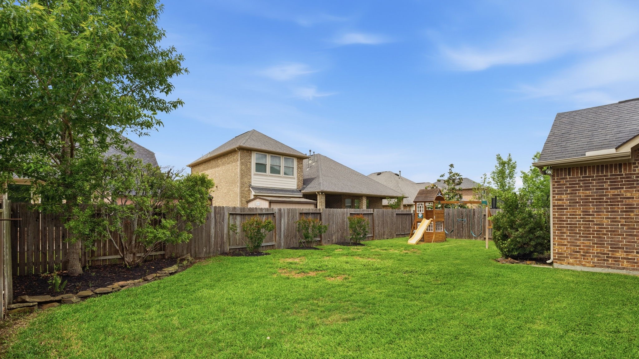31407 Falling Cedar Court Spring, TX 77386 - Photo 33 of 47 And a yard easy to maintain too!