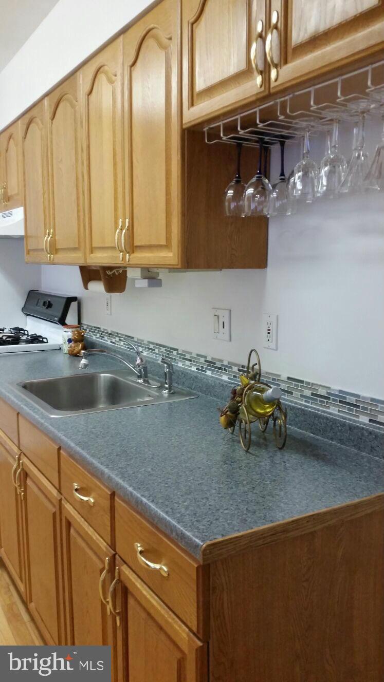 2211 Greenery Lane, Unit 2016 Silver Spring, MD 20906 - Photo 13 of 30 Kitchen