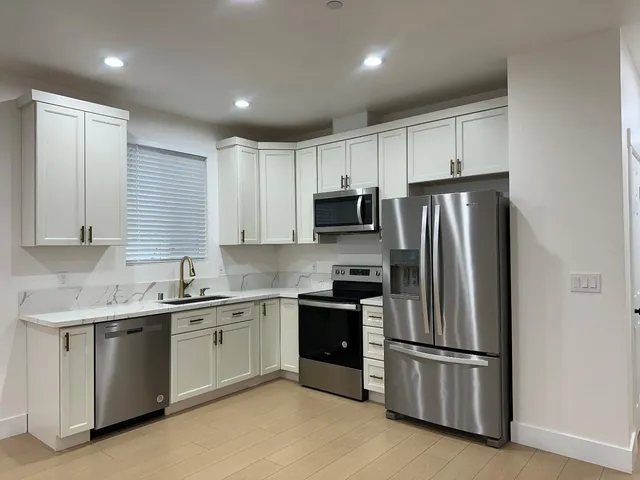 $1,095,000 | 2315 Downar Way, Sacramento, CA 95838