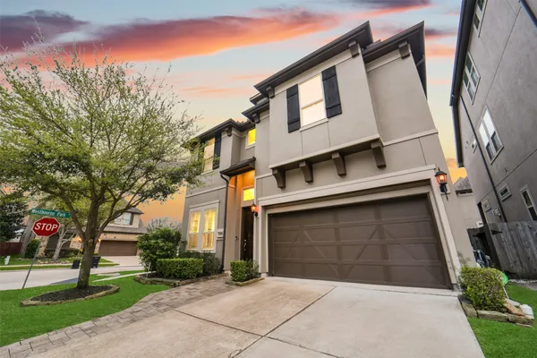 $525,000 | 13205 Green Hills Drive, Houston, TX 77077