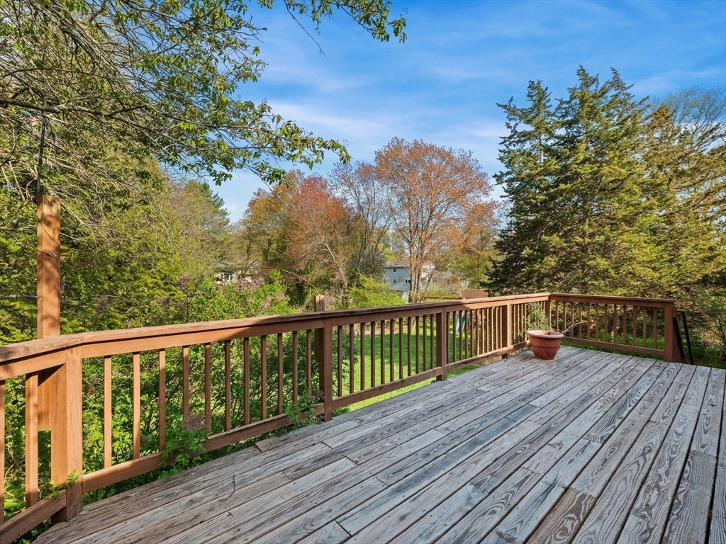 34 Flint Road Acton, MA 01720 - Photo 8 of 37 Gallery Image 8