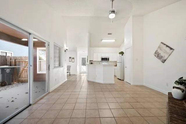 $1,625 | 2614 Howellwood Way, Unit B, Austin, TX 78748