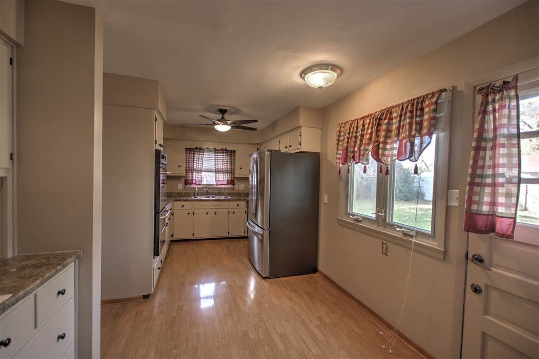 285 South Glencoe Avenue Decatur, IL 62522 - Photo 16 of 33