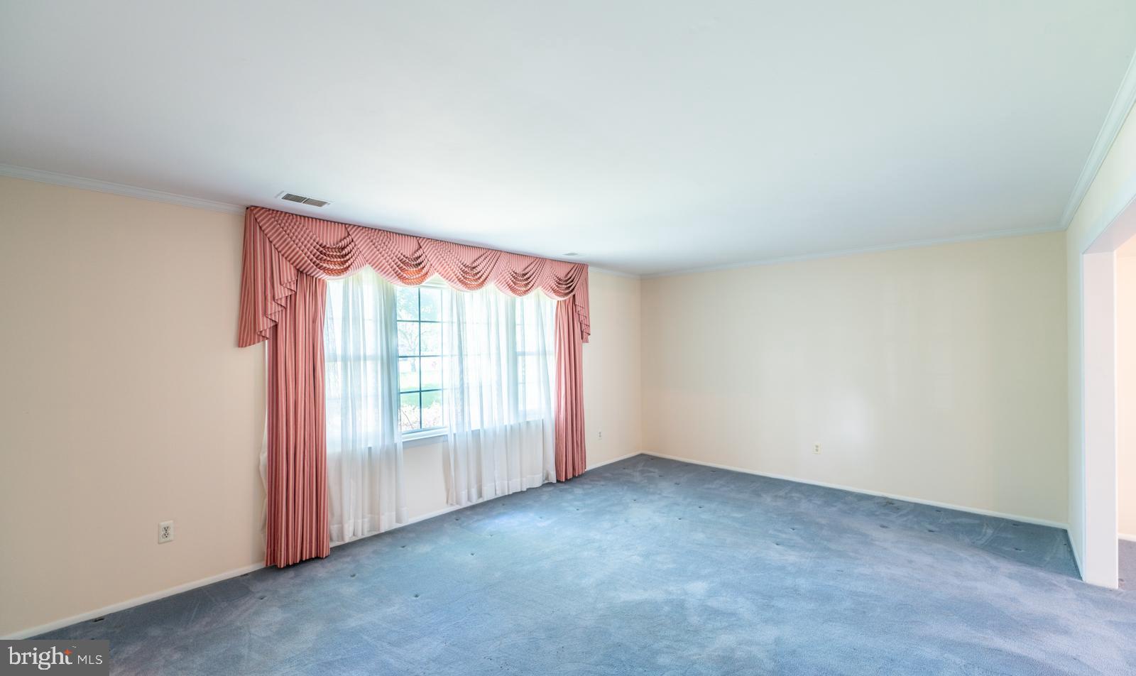 902 Capitol Road Norristown, PA 19403 - Photo 7 of 46 Gallery Image 7