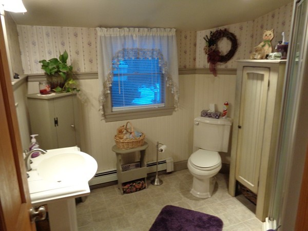 21 Hickory Road Norton, MA 02766 - Photo 9 of 20 Gallery Image 9