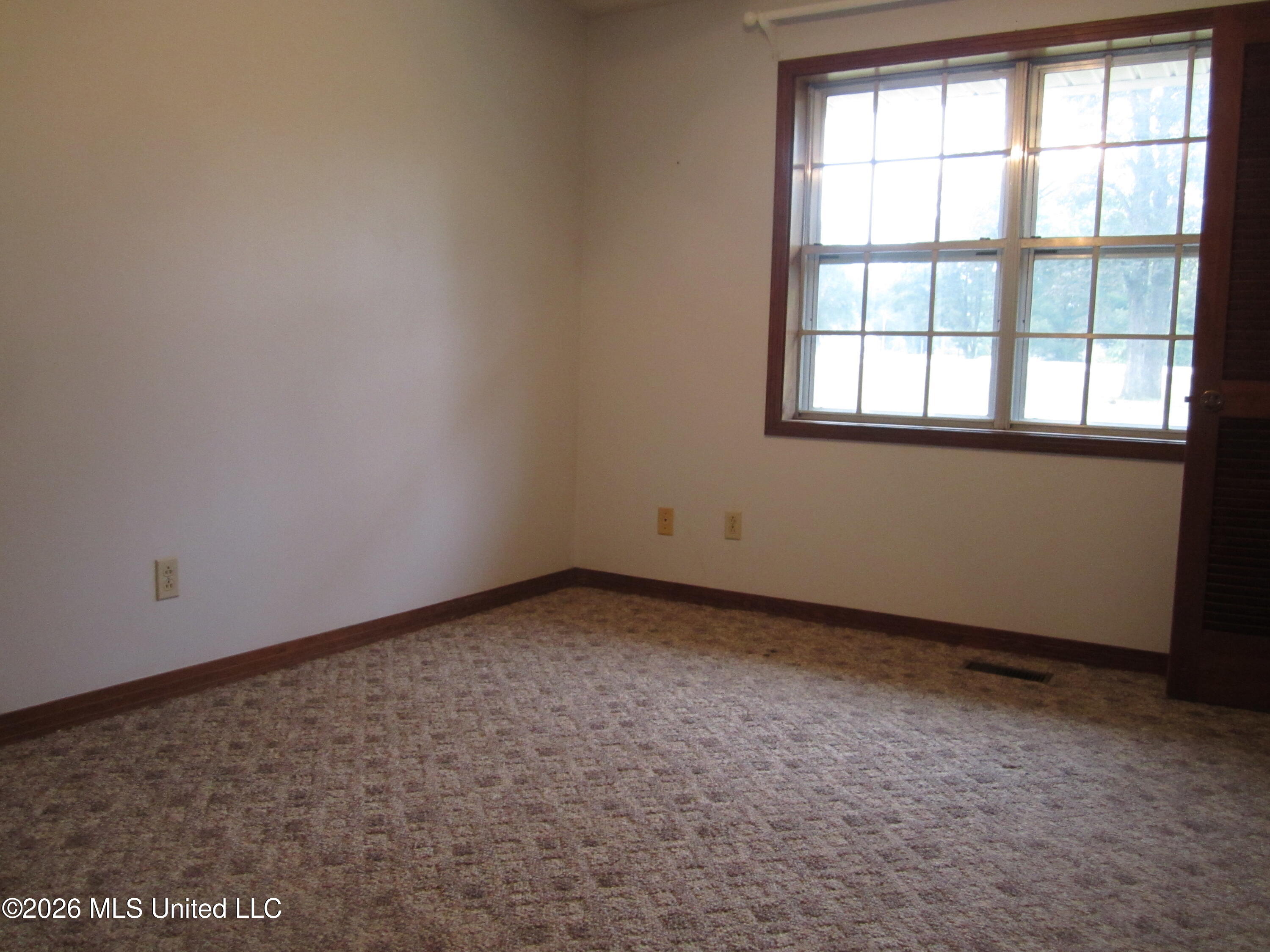1558 Highway 30 New Albany, MS 38652 - Photo 8 of 21 IMG_8523