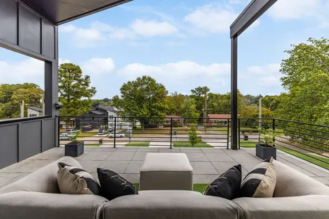 $1,300,000 | 2510 A Barclay Drive, Nashville, TN 37206