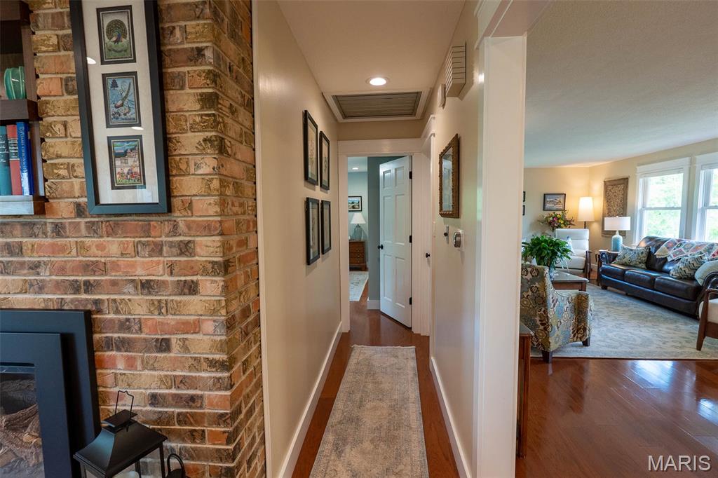 654 Holmes Lane Rolla, MO 65401 - Photo 12 of 33