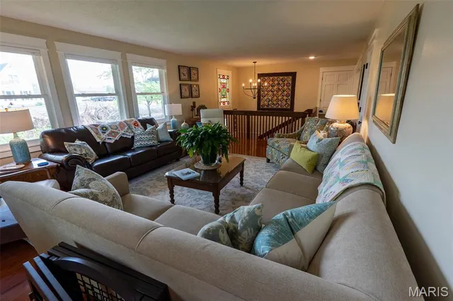 $425,000 | 654 Holmes Lane, Rolla, MO 65401