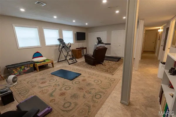 $425,000 | 654 Holmes Lane, Rolla, MO 65401