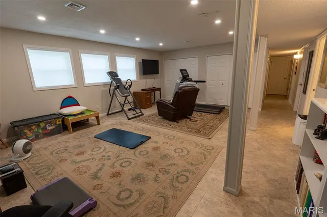 $425,000 | 654 Holmes Lane, Rolla, MO 65401