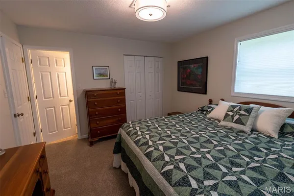 $425,000 | 654 Holmes Lane, Rolla, MO 65401