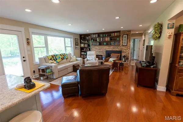 $425,000 | 654 Holmes Lane, Rolla, MO 65401