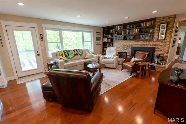 $425,000 | 654 Holmes Lane, Rolla, MO 65401