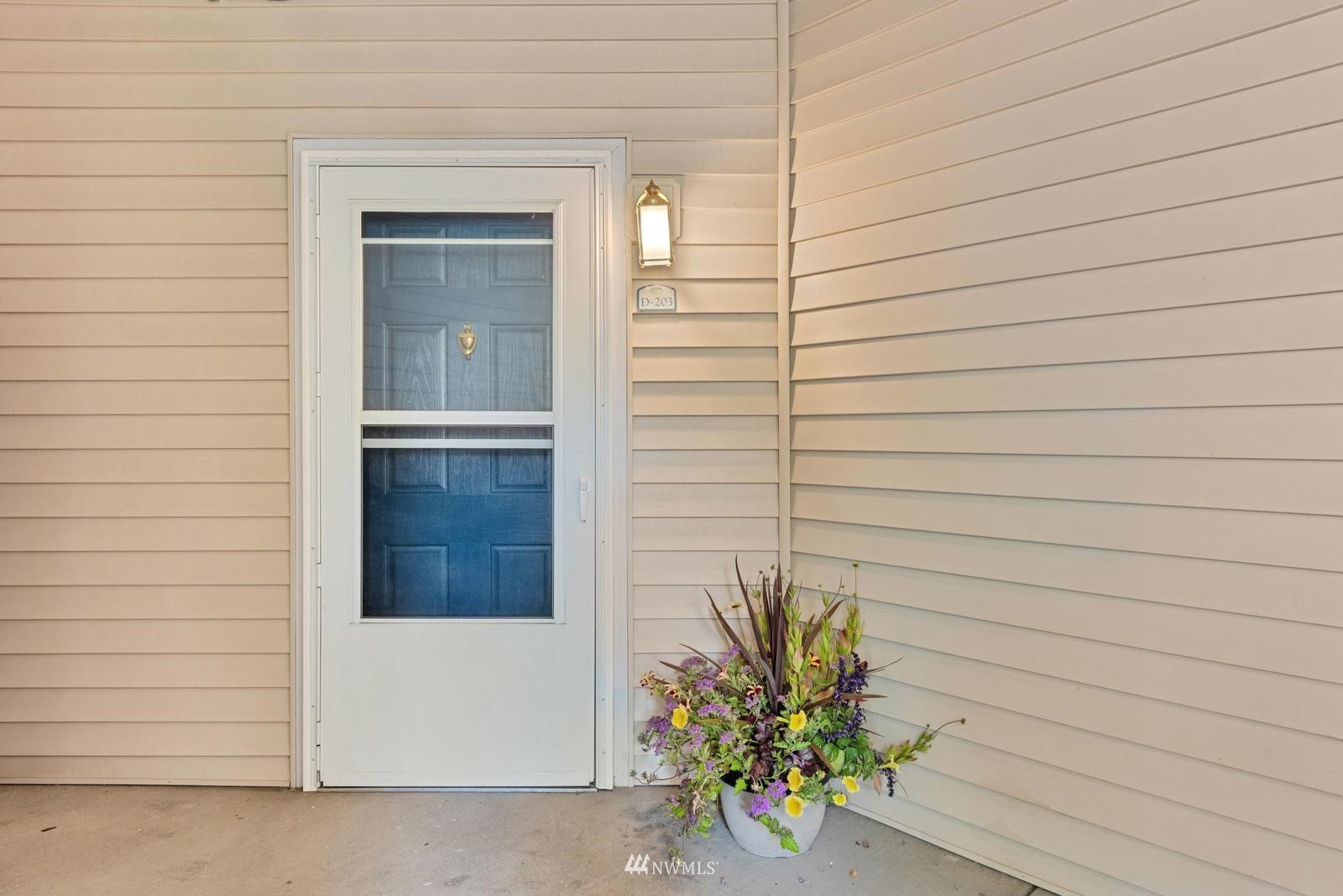 23908 Bothell Everett Highway, Unit D203 Bothell, WA 98021 - Photo 3 of 15