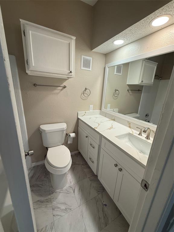 4103 Esters Road, Unit 208 Irving, TX 75038 - Photo 4 of 9