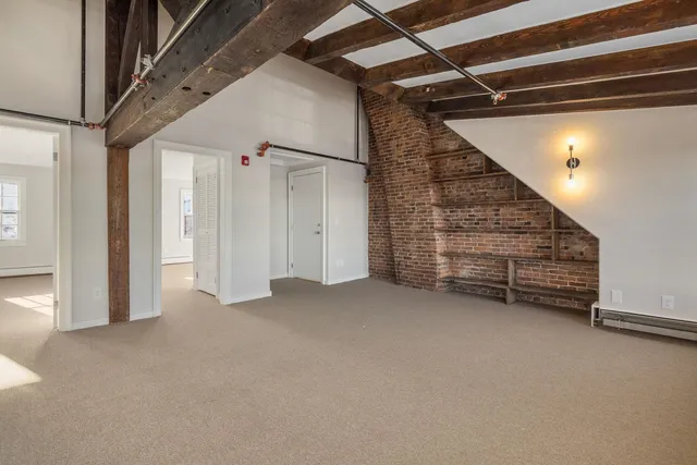 $3,350 | 205 Market Street, Unit 6, Portsmouth, NH 03801