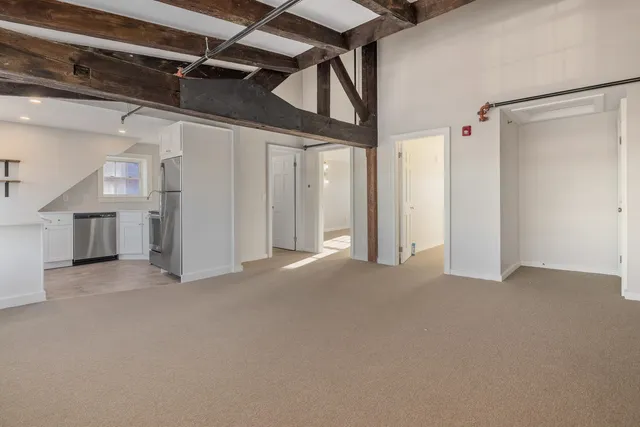 $3,350 | 205 Market Street, Unit 6, Portsmouth, NH 03801