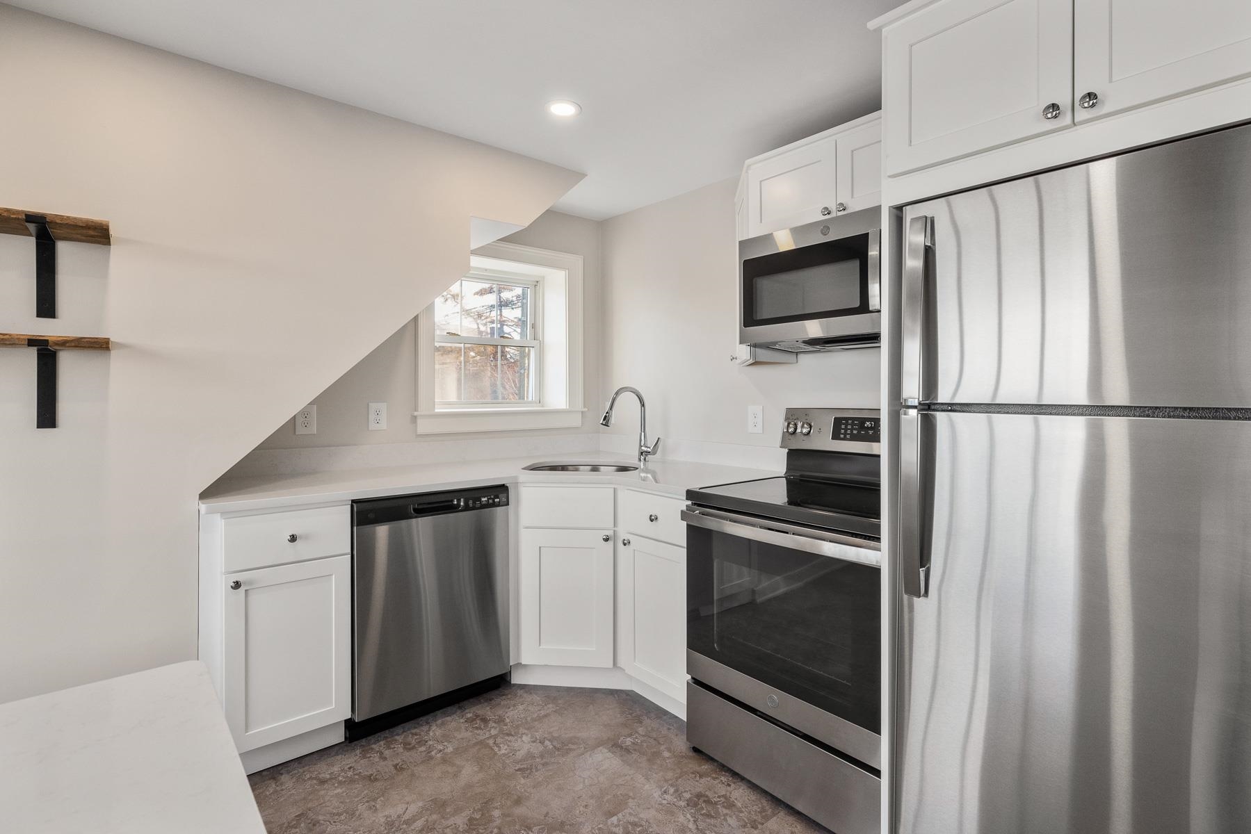 205 Market Street, Unit 6 Portsmouth, NH 03801 - Photo 10 of 20