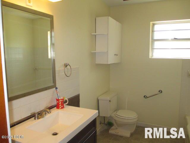1503 Triangle Street Mount Vernon, IL 62864 - Photo 12 of 28 Gallery Image 12