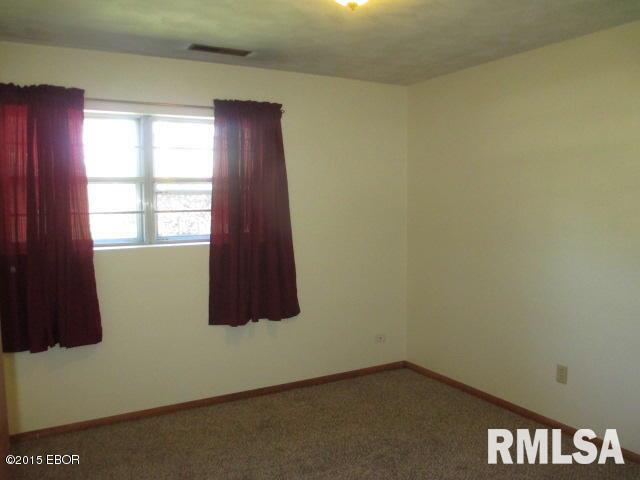 1503 Triangle Street Mount Vernon, IL 62864 - Photo 16 of 28 Gallery Image 16
