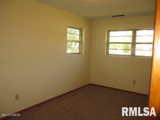 1503 Triangle Street Mount Vernon, IL 62864 - Photo 18 of 28 Gallery Image 18