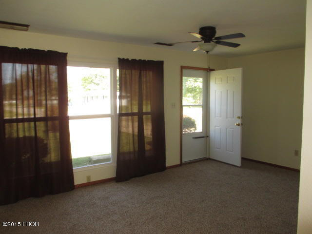 1503 Triangle Street Mount Vernon, IL 62864 - Photo 5 of 28 Gallery Image 5