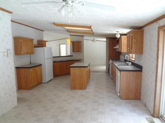 8191 Jones Road Howard City, MI 49329 - Photo 7 of 20 025