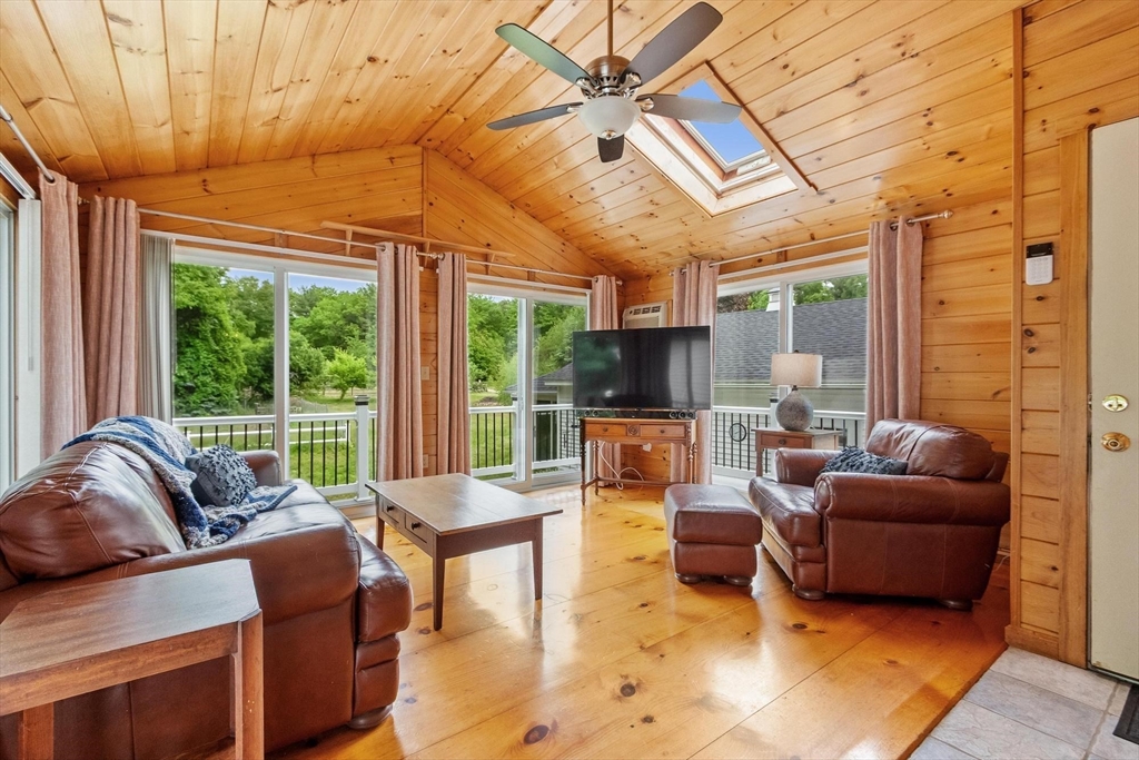 10 East Road Westminster, MA 01473 - Photo 18 of 42