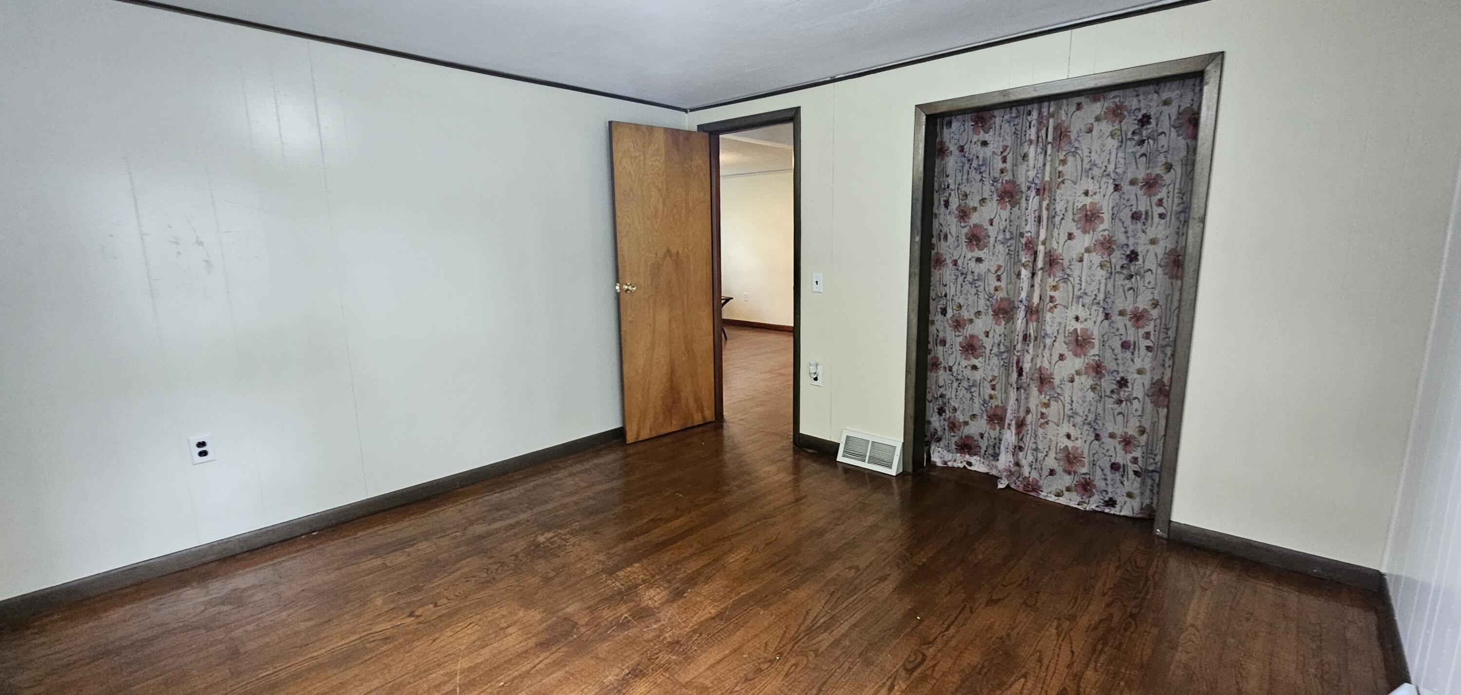 11102 82nd Street Pleasant Prairie, WI 53158 - Photo 22 of 43 Primary Bedroom